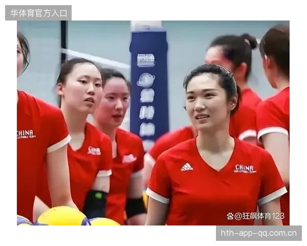 中国女排快攻配合打得行云流水：速度与默契织就的赛场美学